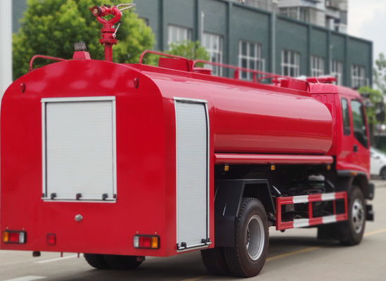 240HP 6 Wheeled Fire Truck With Water Tank 10T Multifunctional