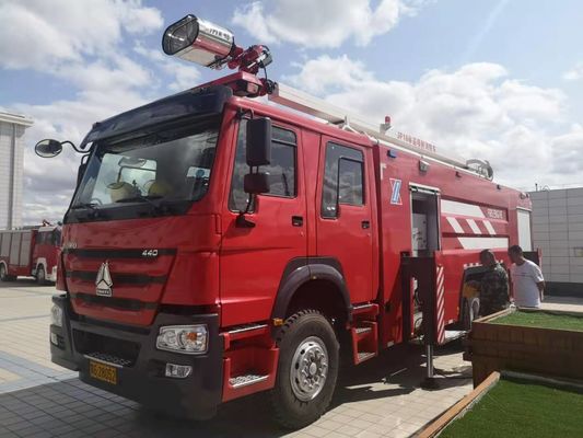 460hp 10 Wheeled Hydraulic Fire Truck , 18M Hydraulic Telescopic Water Rescue Fire Truck