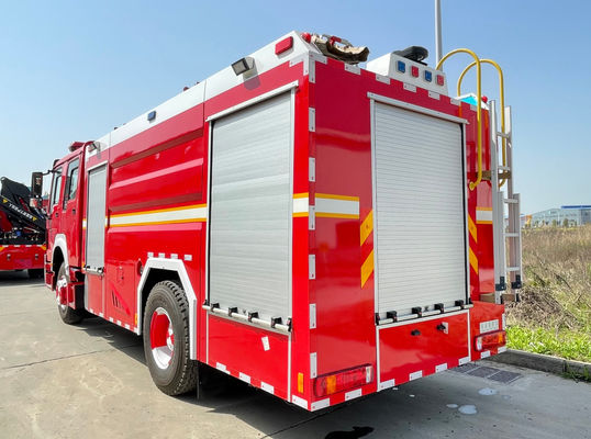 HOWO 310hp Heavy Duty Fire Truck 6 Wheeled 8000L Foam Capacity